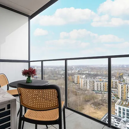 Stylish & Elegant With Parking & Balcony With View Remote Work By Renters * Poznań