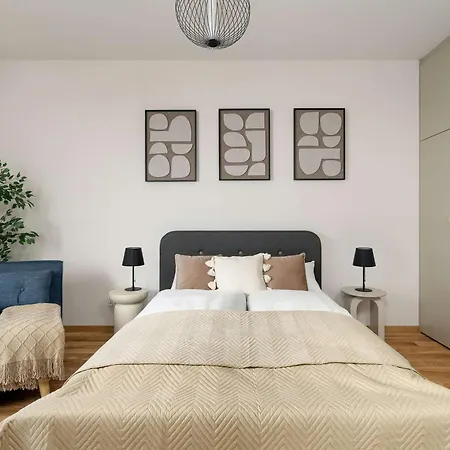 Apartament Stylish & Elegant With Parking & Balcony With View Remote Work By Renters *